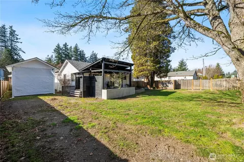 Exterior - 6916 Beverly Ln, Everett, WA 98203 photo 9 of 10
