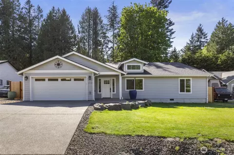 37110 Bay St NE, Hansville, WA 98340