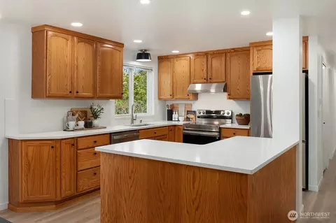 Kitchen - 24114 7th Pl W, Bothell, WA 98021 photo 2 of 6