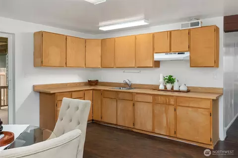 Kitchen - 24114 7th Pl W, Bothell, WA 98021 photo 6 of 6