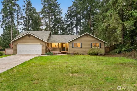 8704 46th St NW, Gig Harbor, WA 98335