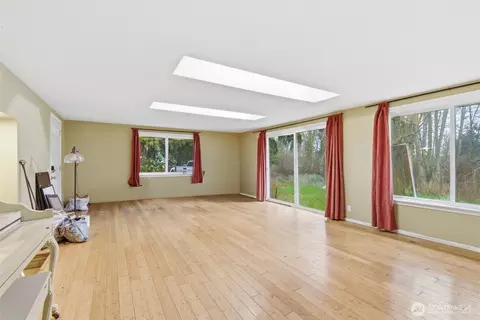 Living - 153 Davidson Dr, Sequim, WA 98382 photo 1 of 3