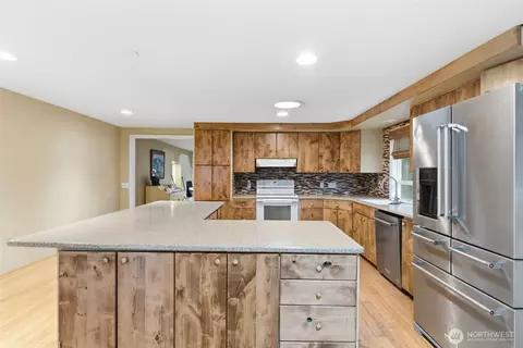 Kitchen - 153 Davidson Dr, Sequim, WA 98382 photo 3 of 5