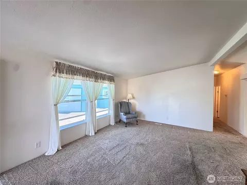 528 N 7th Ave, Sequim, WA 98382 photo 5