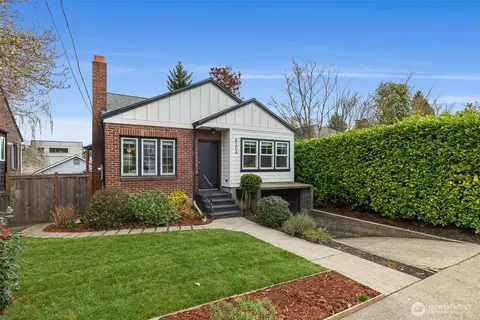 8254 Interlake Ave N, Seattle, WA 98103