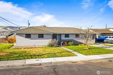 43 Crest Dr, Ephrata, WA 98823