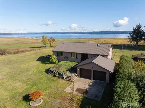 91 Syloplash Ln #A, Brinnon, WA 98320