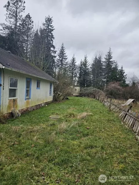 Exterior - 646 Jorgensen Rd, Onalaska, WA 98570 photo 6 of 12