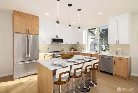 Kitchen - 5814 Lowell Larimer Rd #C4, Everett, WA 98208 photo 3 of 4