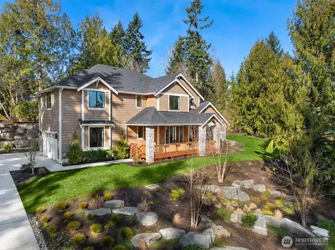 6555 Ridge Ln NE, Bainbridge Island, WA 98110