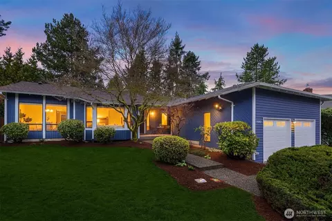 19202 SE 43rd Pl, Issaquah, WA 98027
