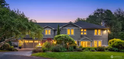 13364 Bridgestone Ct NE, Bainbridge Island, WA 98110