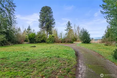 530 N Washington Ave, Arlington, WA 98223