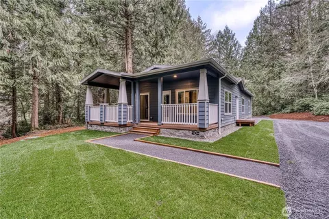 3897 Christine Ln NW, Bremerton, WA 98312