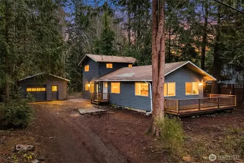 480 E Lakeshore Dr E, Shelton, WA 98584