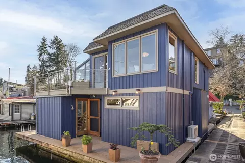 3110 Portage Bay Pl E #C, Seattle, WA 98102