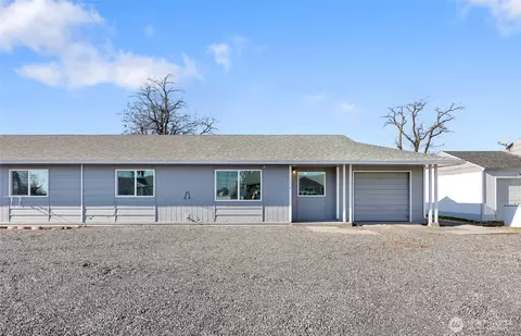 1316 Pershing Rd, Moses Lake, WA 98837