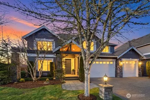 25902 NE 1st Pl, Sammamish, WA 98074