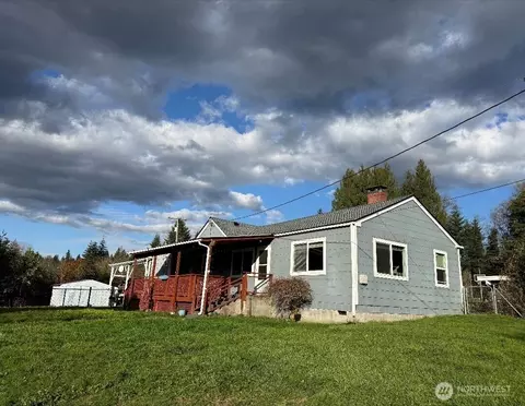 Exterior - 2201 Holcomb Loop Rd, Kelso, WA 98626 photo 8 of 8