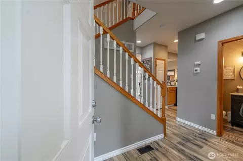 10025 2nd Pl SE, Lake Stevens, WA 98258