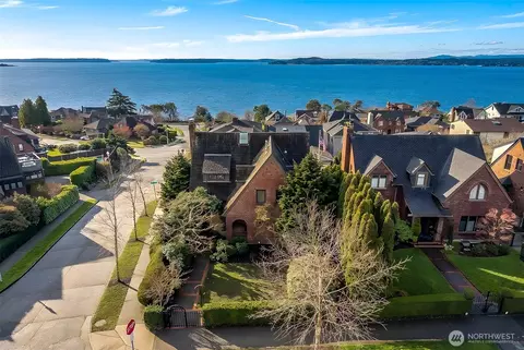 2301 Rosemont Pl W, Seattle, WA 98199