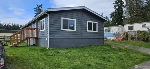 2958 Mountain View Rd #F, Silverdale, WA 98383