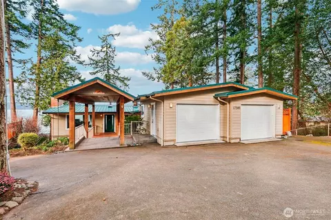 17340 Golden View Ave, La Conner, WA 98257
