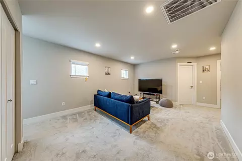 22827 20th Pl W, Bothell, WA 98021 photo 32