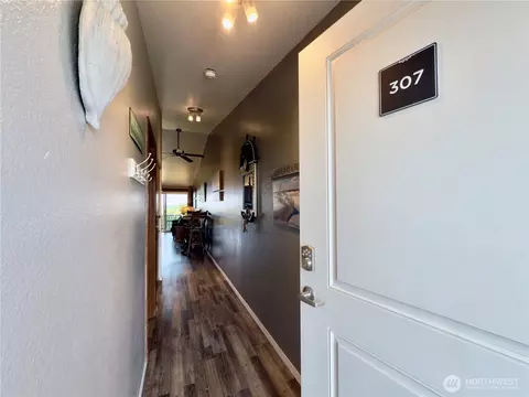 835 Ocean Shores Blvd NW #307, Ocean Shores, WA 98569