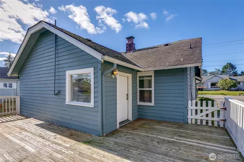 Exterior - 6303 Cady Rd, Everett, WA 98203 photo 5 of 17