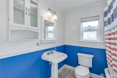 Bath - 6303 Cady Rd, Everett, WA 98203 photo 1 of 1