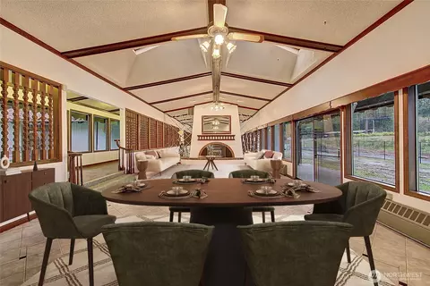 Dining - 5008 169th St SE, Bothell, WA 98012 photo 3 of 4