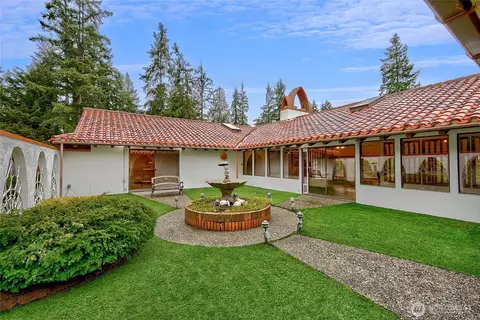 Exterior - 5008 169th St SE, Bothell, WA 98012 photo 2 of 6