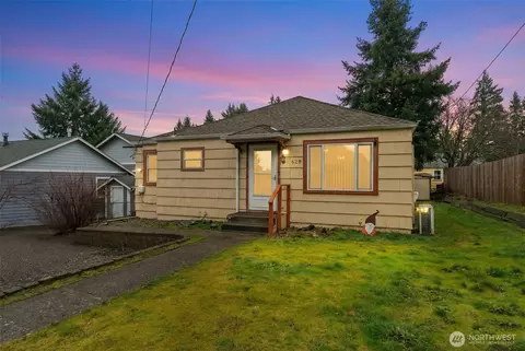 628 N Charlotte Ave, Bremerton, WA 98312