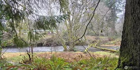351 W Haven Dr, Elma, WA 98541