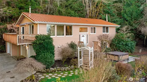 12001 Seabeck Hwy NW, Seabeck, WA 98380