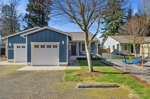 420 Oak Hill Ln, Burlington, WA 98233