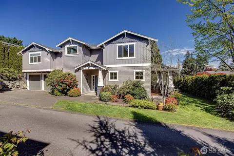 412 15th Ave, Kirkland, WA 98033