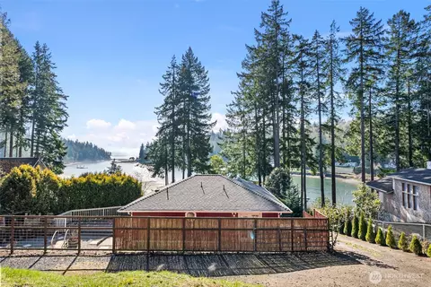 9710 Cramer Rd NW, Gig Harbor, WA 98329