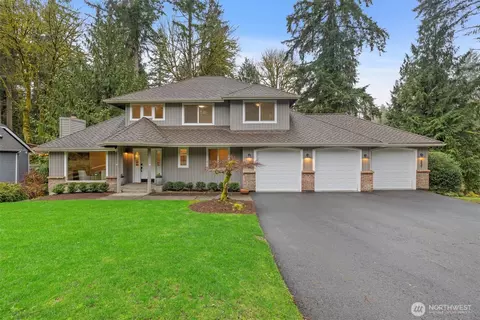 19403 NE 203rd Pl, Woodinville, WA 98077