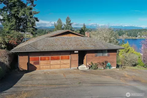2511 Baymont Pl, Bremerton, WA 98312