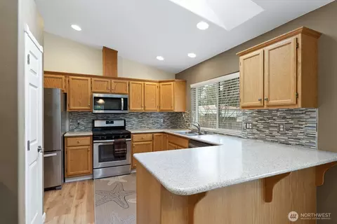 2245 SE Camano Dr, Camano Island, WA 98282