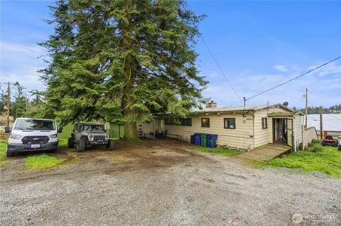 6807 Totem Beach Loop Rd, Tulalip, WA 98270
