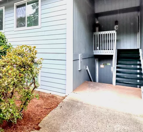 2949 Mile Hill Dr SE #C7, Port Orchard, WA 98366