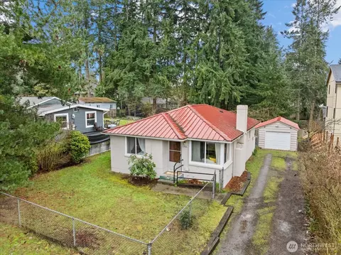 1011 NE 180th St, Shoreline, WA 98155