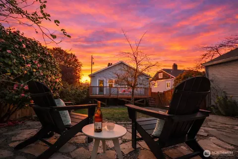 5624 7th Ave NW, Seattle, WA 98107
