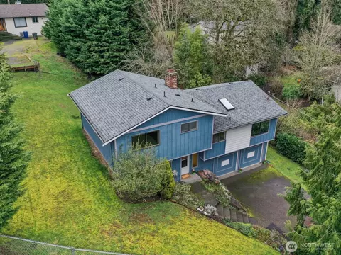 3502 NE 204th St, Lake Forest Park, WA 98155