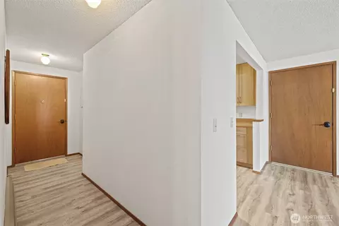 Entry Way - 1301 S 3rd Ave #28A, Sequim, WA 98382 photo 5 of 5