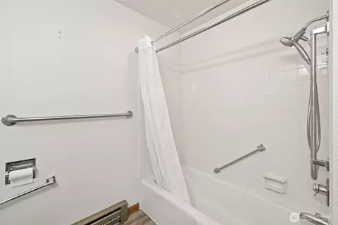 Bath - 1301 S 3rd Ave #28A, Sequim, WA 98382 photo 2 of 3