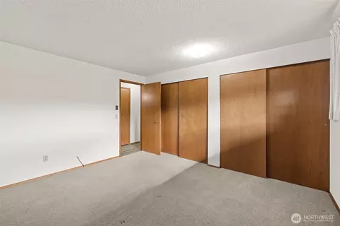 Bedroom - 1301 S 3rd Ave #28A, Sequim, WA 98382 photo 4 of 4